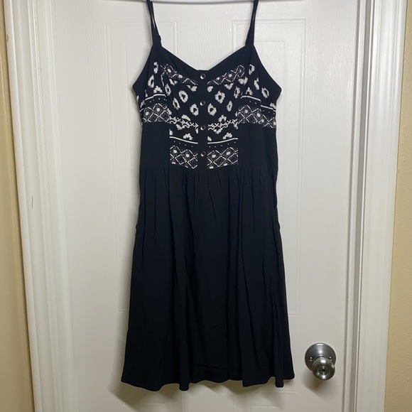 Express - Black & White Spring Dress Size XS - Picture 5 of 7